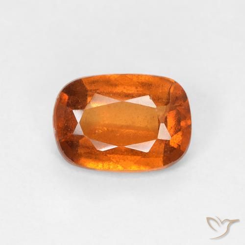 Grenat Hessonite Orange foncé naturelle Coussin, 0.94 ct, VS-SI