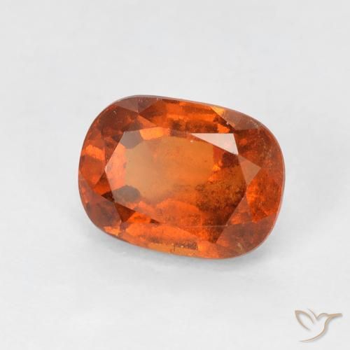 Grenat Hessonite Orange foncé naturelle Coussin, 2.04 ct, VS-SI