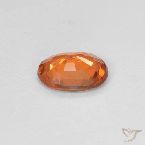 Grenat Hessonite Orange foncé naturelle ovale, 0.82 ct, VVS-VS