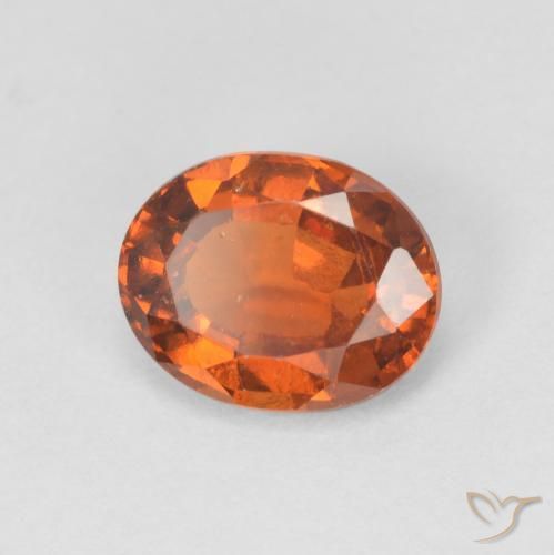 Grenat Hessonite Orange rougeâtre naturelle ovale, 1.53 ct, VS