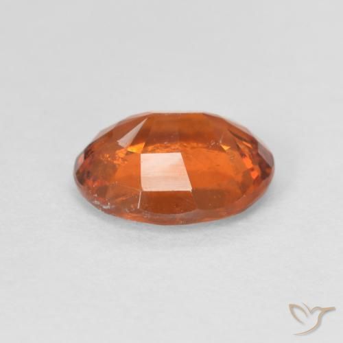 Grenat Hessonite Orange rougeâtre naturelle ovale, 1.53 ct, VS