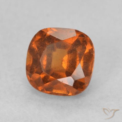 Grenat Hessonite Orange moyen naturelle Coussin, 0.73 ct, VS