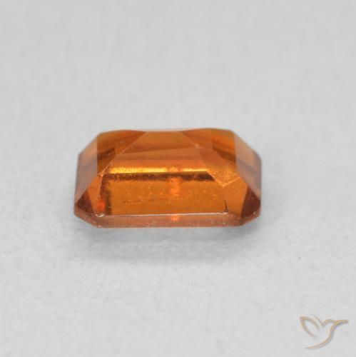 Grenat Hessonite Orange foncé naturelle Octogone / coupe Émeraude, 0.79 ct, VS-SI