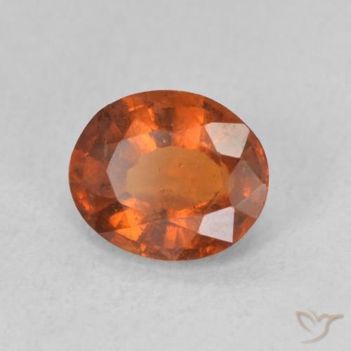 Grenat Hessonite Orange rougeâtre naturelle ovale, 1.52 ct, VS-SI