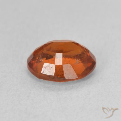 Grenat Hessonite Orange rougeâtre naturelle ovale, 1.65 ct, VS-SI