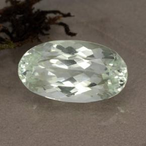 Hiddenite Vert très clair naturelle Coupe ovale, 5.74 ct, VVS-VS