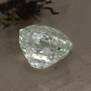 Hiddenite Blanc verdâtre naturelle Coupe ovale, 6.15 ct, VVS-VS