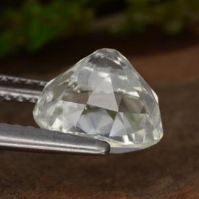 Hiddenite Vert clair naturelle Coupe ovale, 2.60 ct, VVS-VS