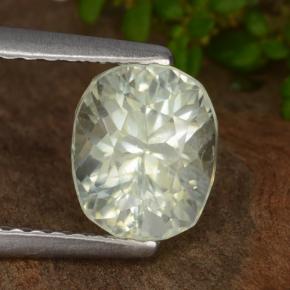 Hiddenite Vert clair naturelle Coupe ovale, 1.70 ct, VVS-VS