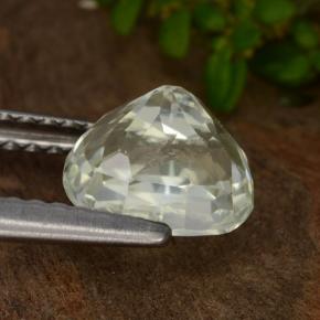 Hiddenite Vert clair naturelle Coupe ovale, 1.70 ct, VVS-VS