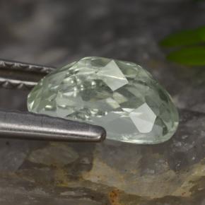 Hiddenite vert clair naturelle coupe ovale, 1,48 ct, VVS-VS