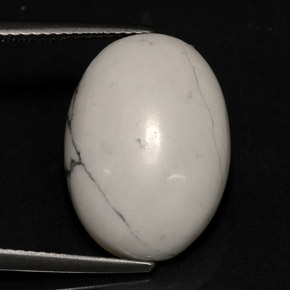 Howlite blanc naturelle coupe ovale, 8,82 ct, opaque