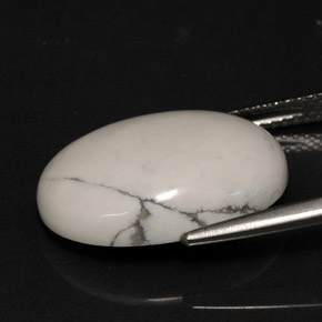 Howlite blanc naturelle coupe ovale, 8,82 ct, opaque