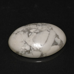 Howlite blanc naturelle coupe ovale, 9,53 ct, opaque