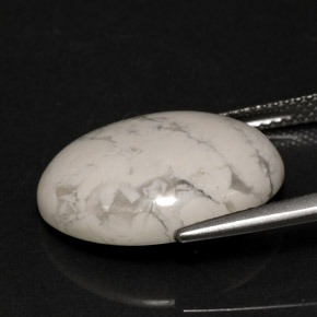 Howlite Blanc grisâtre naturelle Coupe ovale, 9.54 ct, Opaque