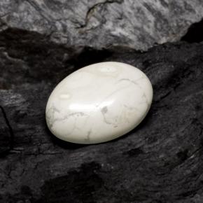 Howlite blanc naturelle coupe ovale, 9,74 ct, opaque