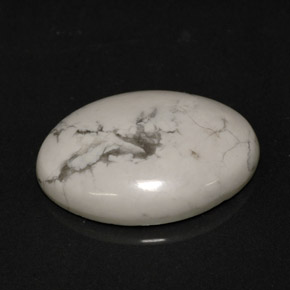 Howlite Blanc grisâtre naturelle Coupe ovale, 8.21 ct, Opaque