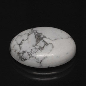 Howlite Blanc grisâtre naturelle Coupe ovale, 7.62 ct, Opaque
