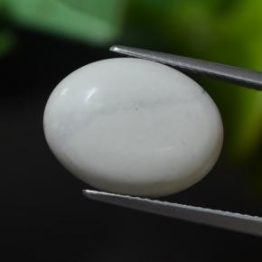 Howlite blanc grisâtre naturelle coupe ovale, 8,56 ct, opaque