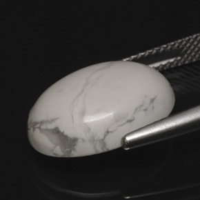 Howlite Blanc grisâtre naturelle Coupe ovale, 8.10 ct, Opaque