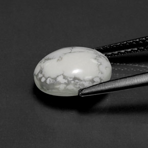 Howlite Blanc grisâtre naturelle Coupe ovale, 2.60 ct, Opaque