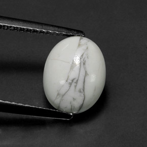 Howlite blanc naturelle coupe ovale, 2,69 ct, opaque