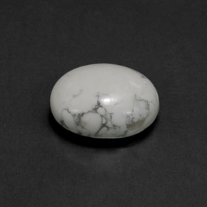 Howlite Blanc grisâtre naturelle Coupe ovale, 2.55 ct, Opaque