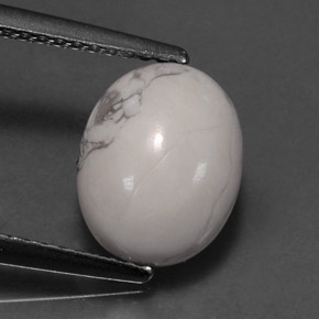 Howlite blanc naturelle coupe ovale, 2,70 ct, opaque