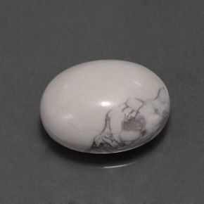 Howlite blanc naturelle coupe ovale, 2,70 ct, opaque