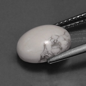 Howlite blanc naturelle coupe ovale, 2,70 ct, opaque