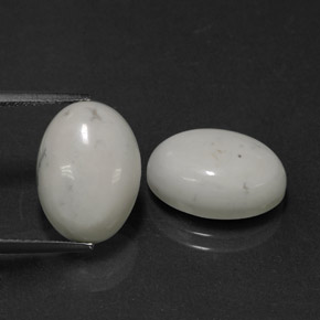 Achetez naturel 12,74ct blanc howlite gems, coupe ovale, en provenance états unis chez gemselect. en stock, livraison internationale!