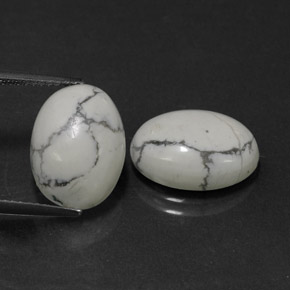 Achetez naturel ct Blanc grisâtre Howlite gems, Coupe ovale, En provenance États Unis chez GemSelect. En stock, livraison internationale!