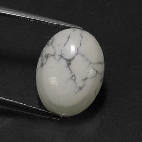Howlite blanc naturelle coupe ovale, 8,24 ct, opaque