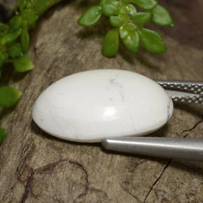 Howlite blanc naturelle coupe ovale, 7,51 ct, opaque