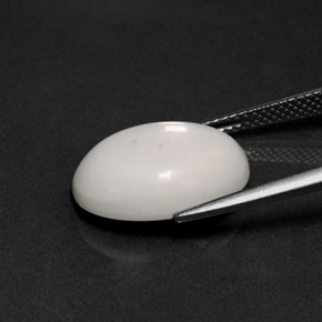 Howlite blanc naturelle coupe ovale, 8,21 ct, opaque