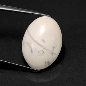 Howlite blanc naturelle coupe ovale, 9,30 ct, opaque