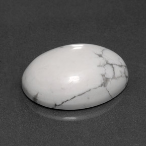 Howlite blanc naturelle coupe ovale, 8,14 ct, opaque