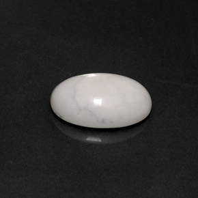 Howlite blanc naturelle coupe ovale, 4,74 ct, opaque