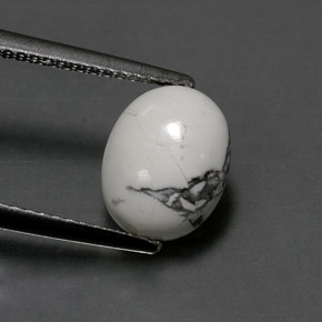 Howlite blanc naturelle coupe ovale, 2,60 ct, opaque