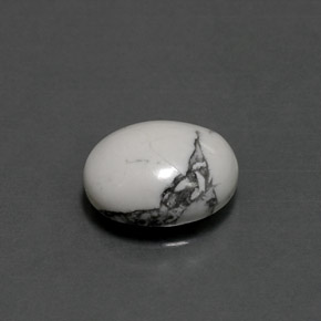 Howlite blanc naturelle coupe ovale, 2,60 ct, opaque
