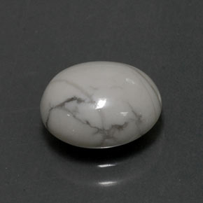 Howlite Blanc grisâtre naturelle Coupe ovale, 2.36 ct, Opaque