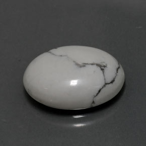 Howlite blanc naturelle coupe ovale, 7,17 ct, opaque