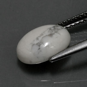 Howlite Blanc grisâtre naturelle Coupe ovale, 2.55 ct, Opaque
