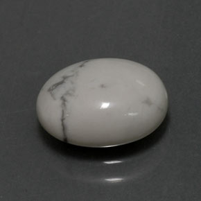 Howlite blanc naturelle coupe ovale, 2,52 ct, opaque