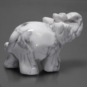 Howlite Blanc grisâtre naturelle Forme fantaisie, 363.12 ct, Opaque