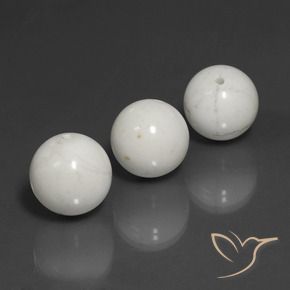 Shop natural 69.64ct Blanc grisâtre léger Howlite gems, Sphère / Boule, from États Unis at GemSelect. In stock, global shipping!