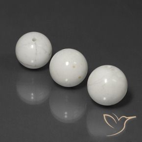 Shop natural 69.64ct Blanc grisâtre léger Howlite gems, Sphère / Boule, from États Unis at GemSelect. In stock, global shipping!