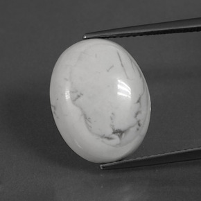 Howlite Blanc grisâtre naturelle Coupe ovale, 8.19 ct, Opaque
