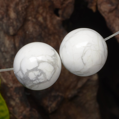 Achetez naturel 29.96ct Blanc multicolore Howlite gems, Sphère / Boule, En provenance États Unis chez GemSelect. En stock, livraison internationale!