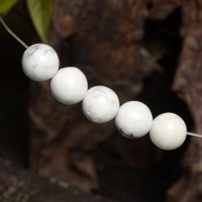 Achetez naturel 23.39ct Blanc multicolore Howlite gems, Sphère / Boule, En provenance États Unis chez GemSelect. En stock, livraison internationale!